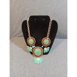 Chunky Bib Statement Necklace jewelry Seafoam Mint Green Gold Tone Petal 12"Drop